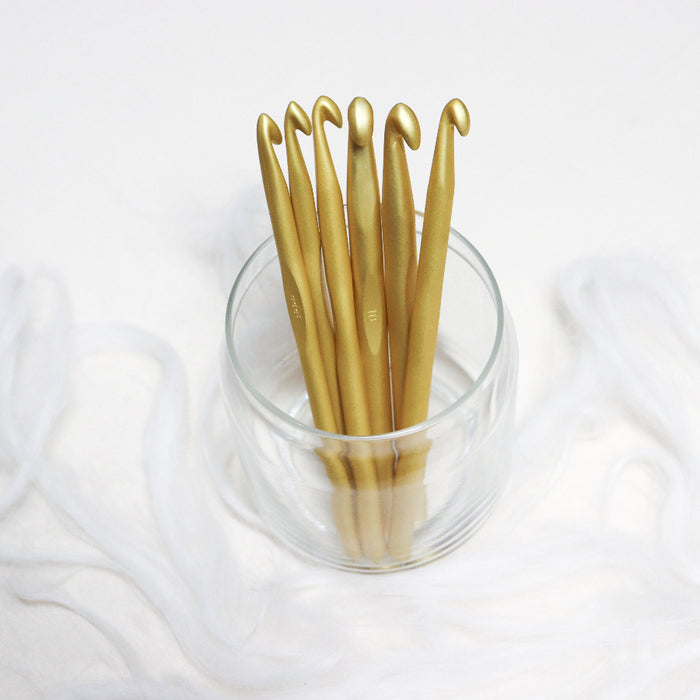 addiPur metal crochet hooks
