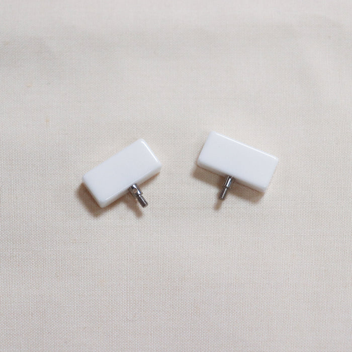 ChiaoGoo end stoppers for interchangeable knitting needles