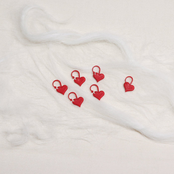 addiLove heart shaped stitch marker